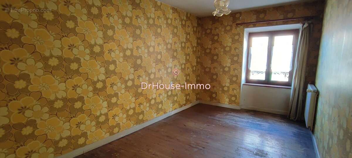 Maison à SAINT-GEORGES-D&#039;AURAC