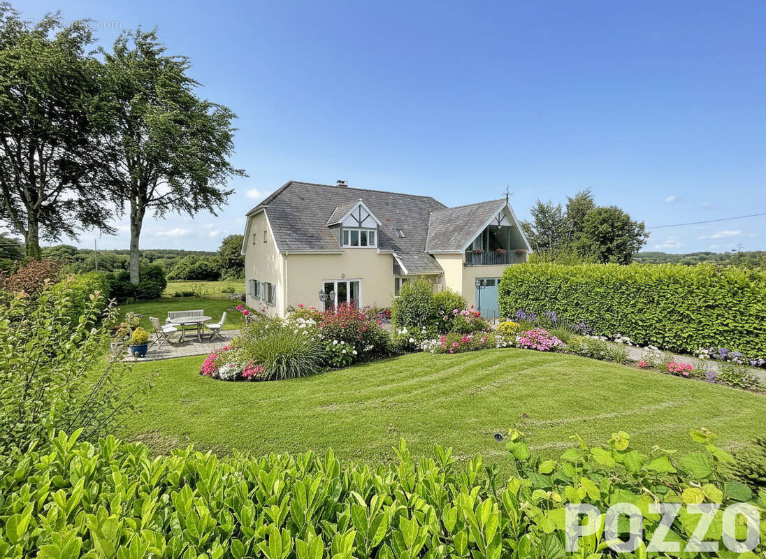Maison à SAINT-SEVER-CALVADOS