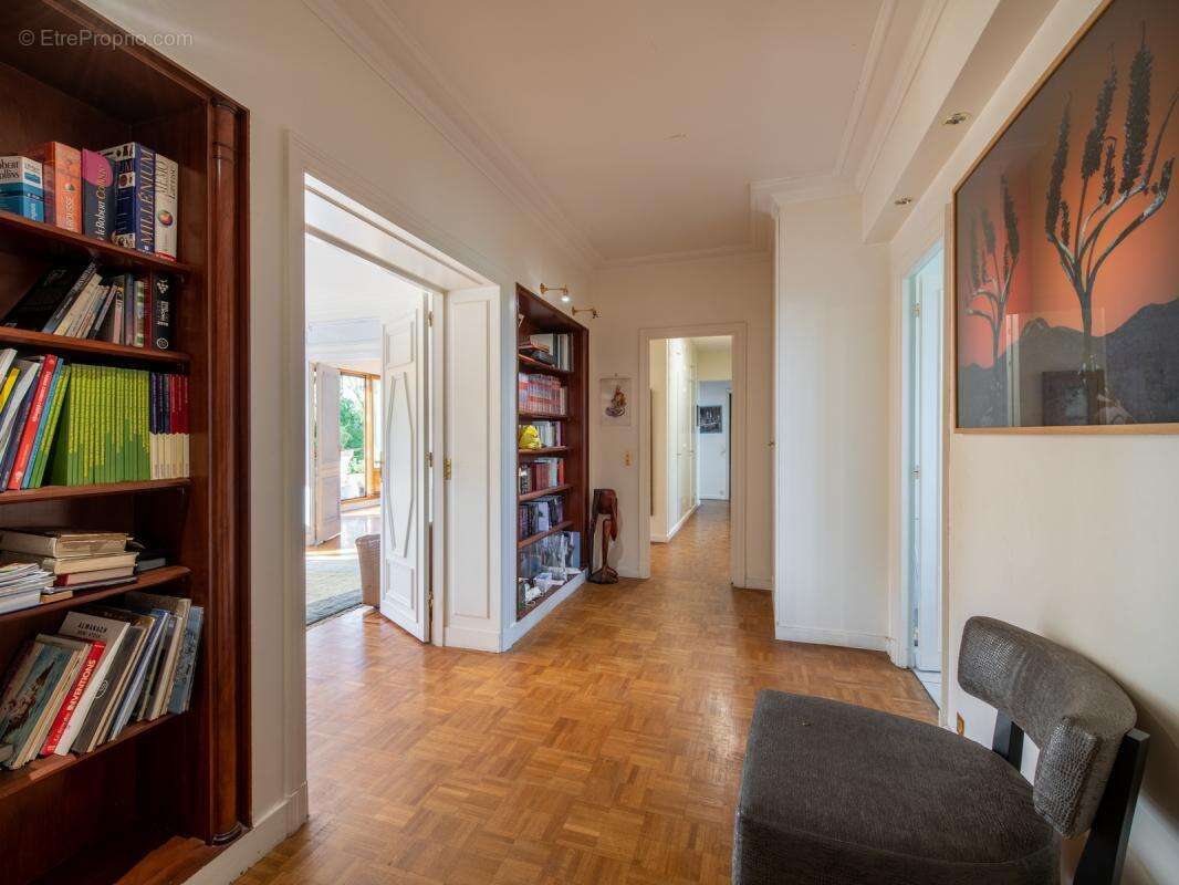 Appartement à BOUGIVAL