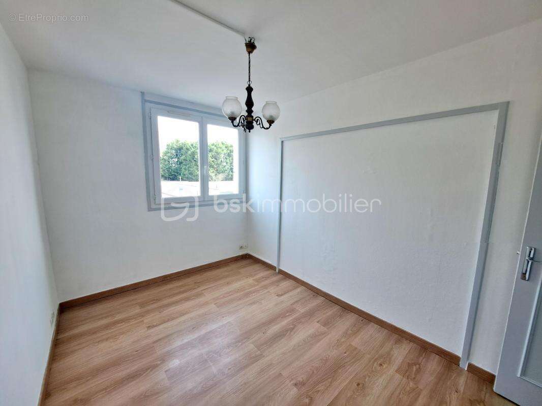 Appartement à SAINT-CYR-SUR-LOIRE