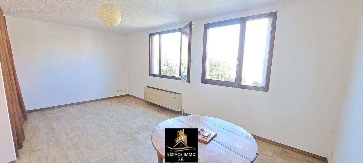 Appartement à ECHIROLLES