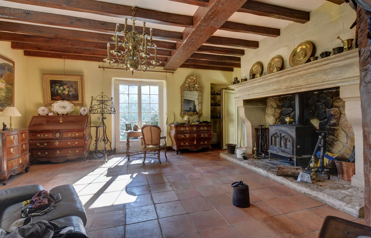 Maison à SAINT-LAURENT-SUR-MANOIRE