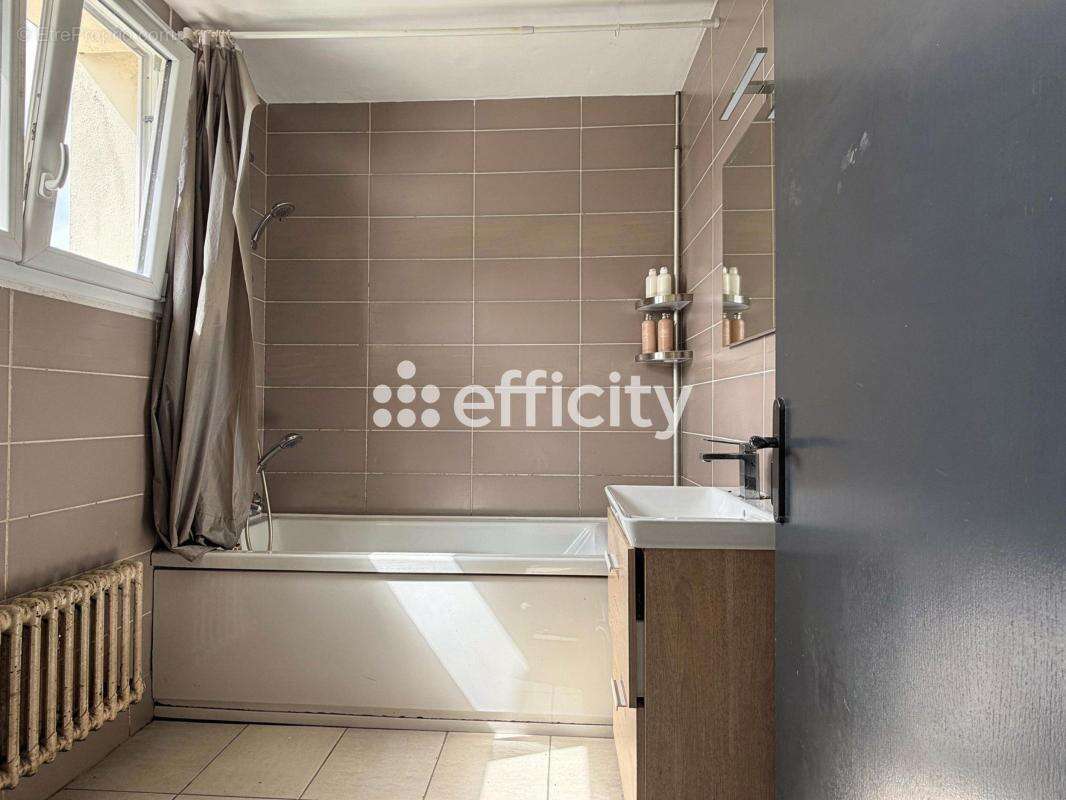 Maison 120 m² à Sizun  - photo 6