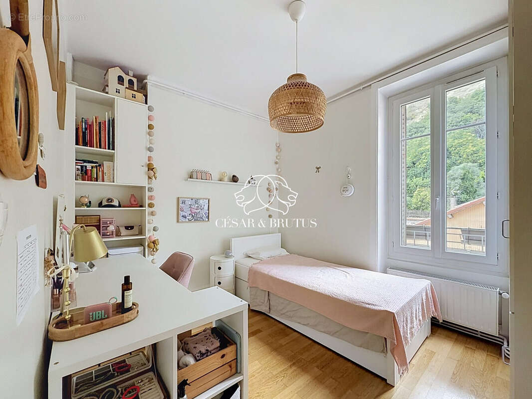 Appartement à LYON-5E