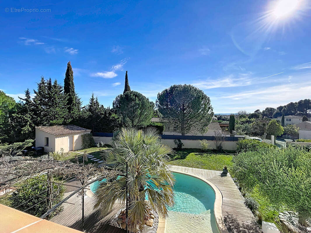 Maison à LA MOTTE-D'AIGUES