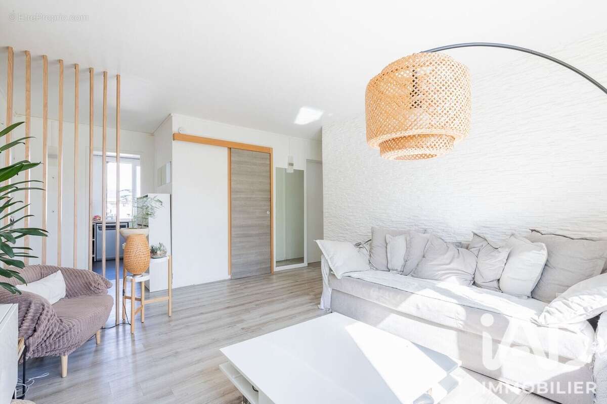 Photo 2 - Appartement à VIRY-CHATILLON