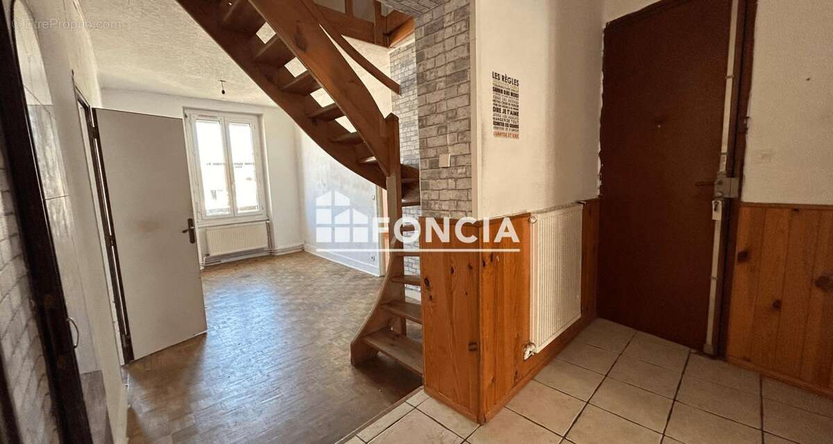 Appartement à SAINT-ETIENNE