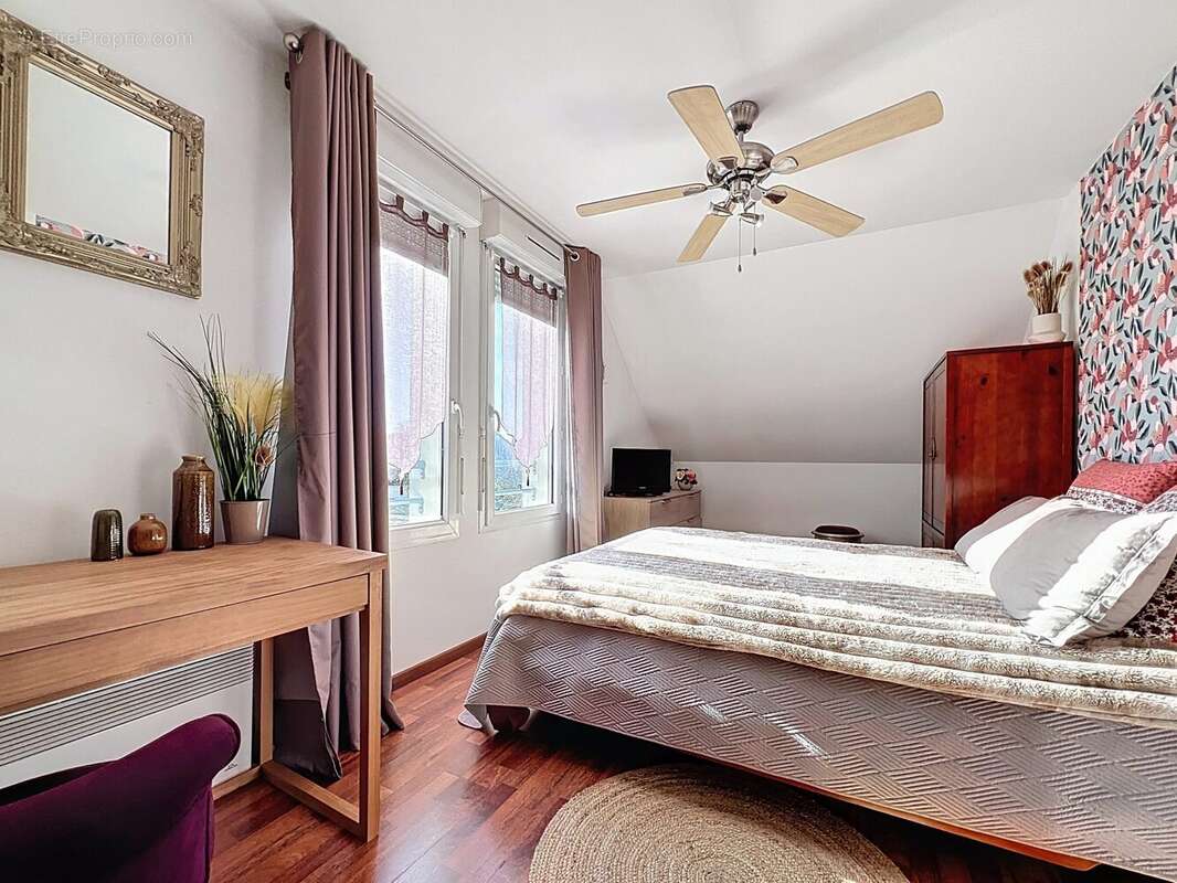 Appartement à LA CHAUSSEE-SAINT-VICTOR