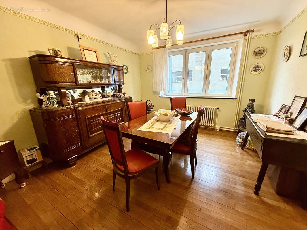 Maison à EPIEZ-SUR-CHIERS