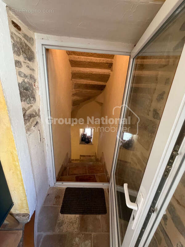 Maison à CAVEIRAC