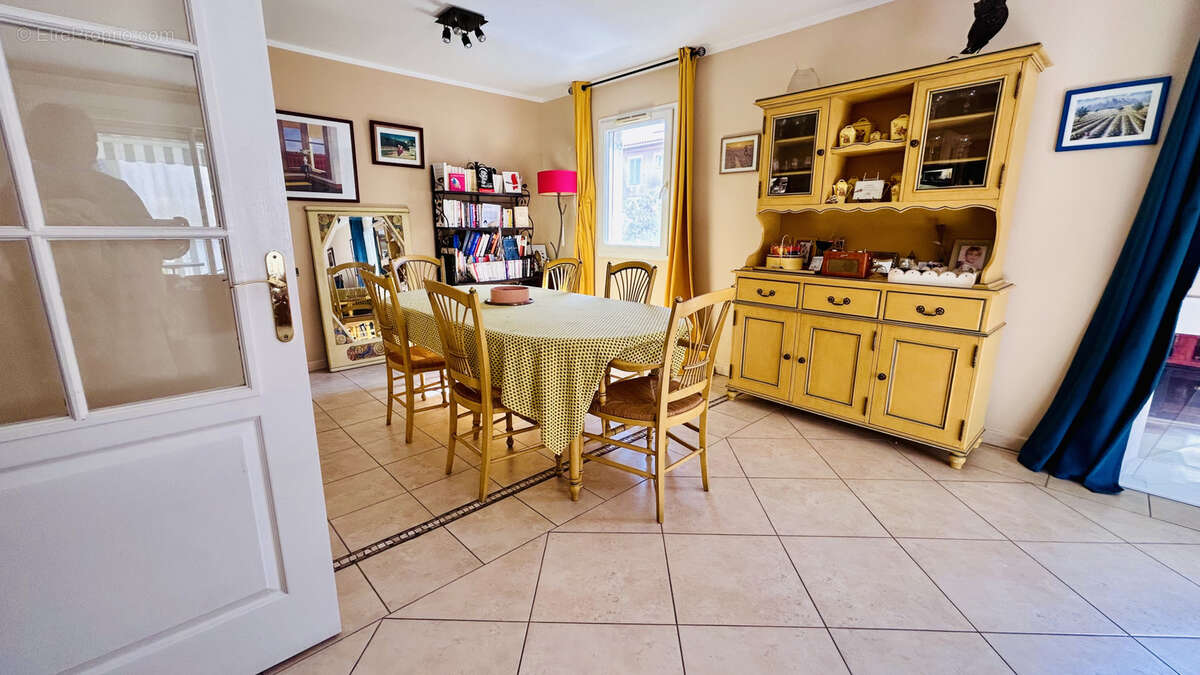 Appartement à CARQUEIRANNE