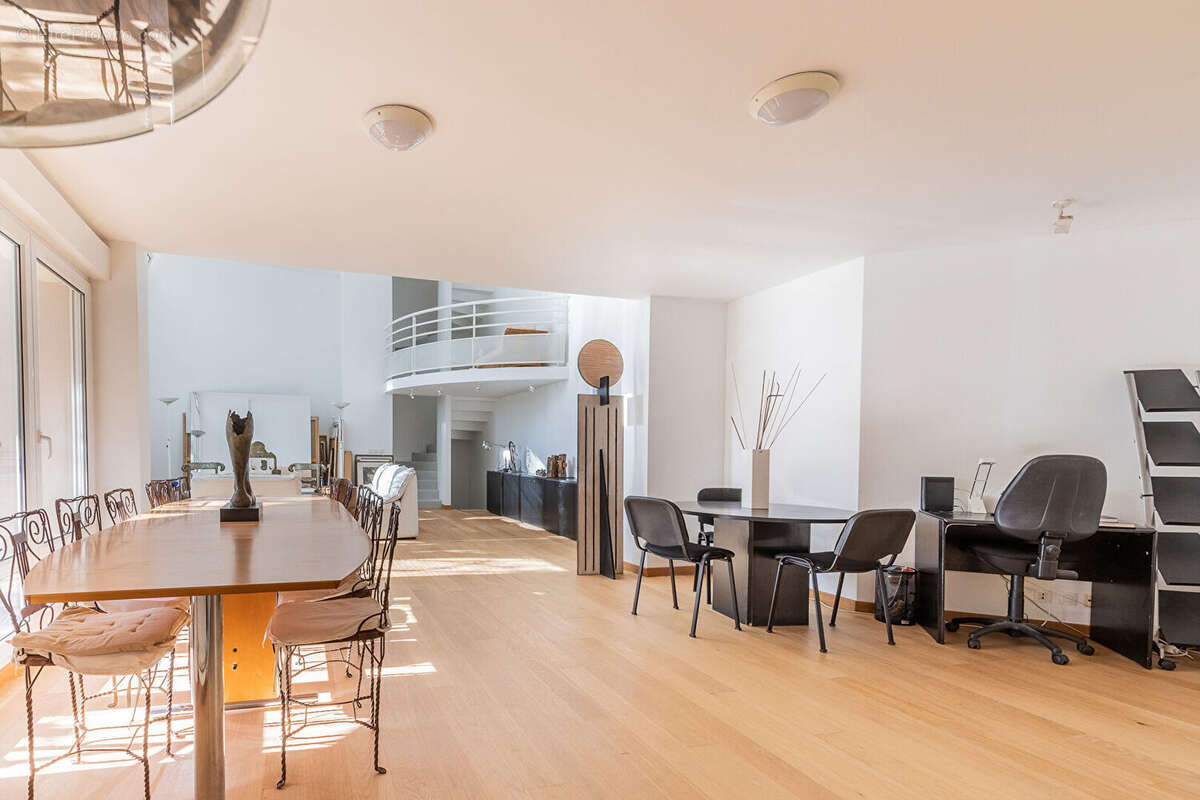 Appartement à VERRIERES-LE-BUISSON