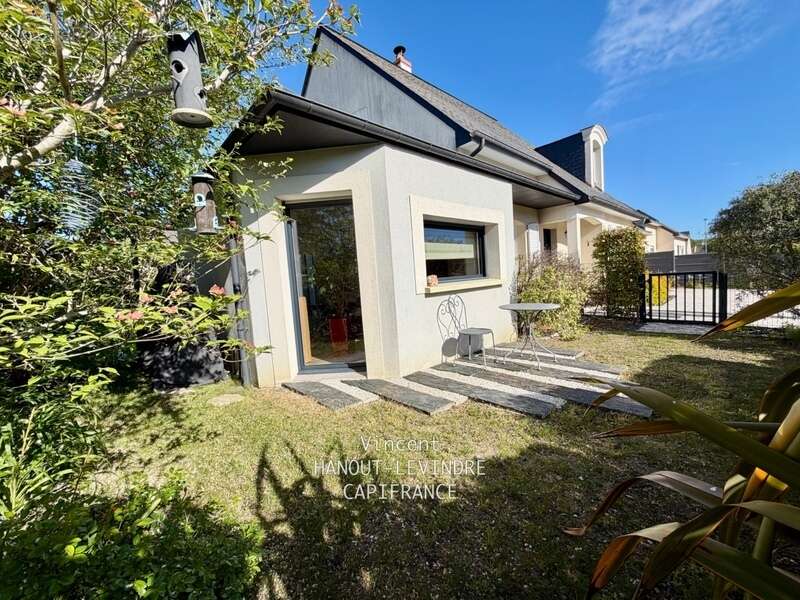 Maison à VILLEVEQUE