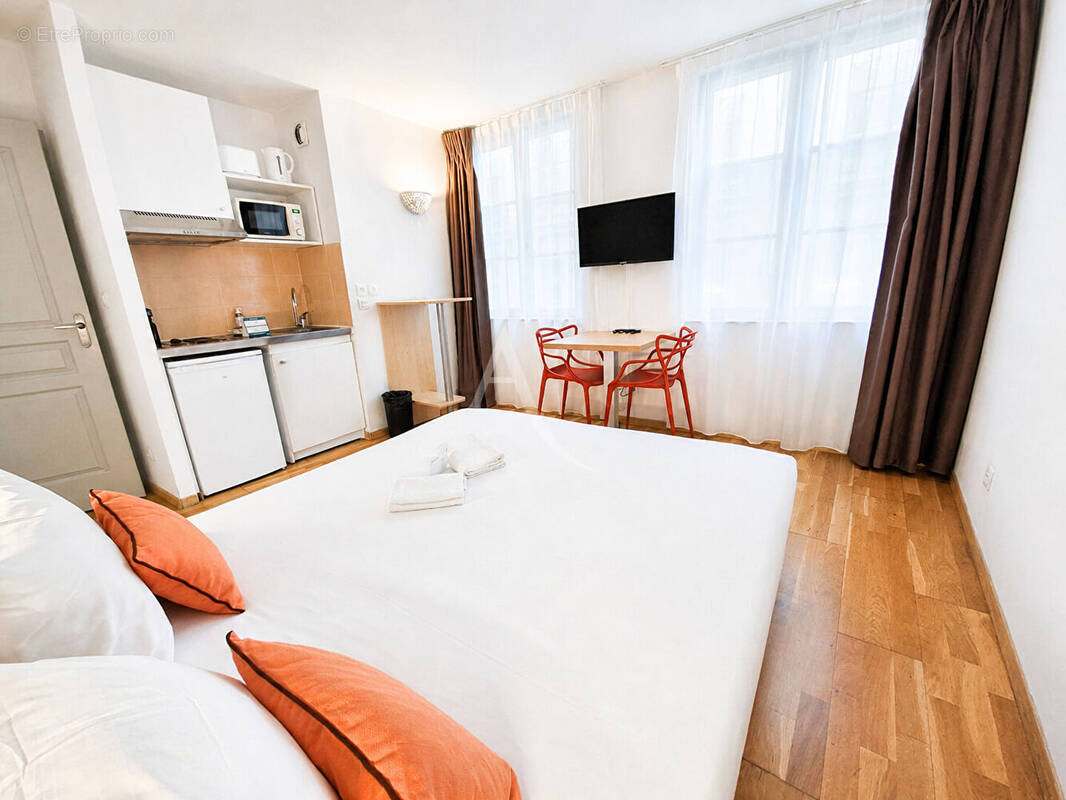 Appartement à MARSEILLE-2E