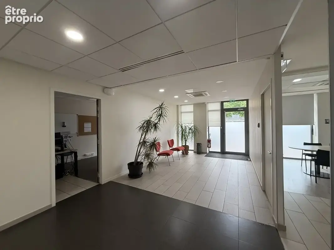 Commerce 180 m² à vendre à Montauban (82000) - photo 2