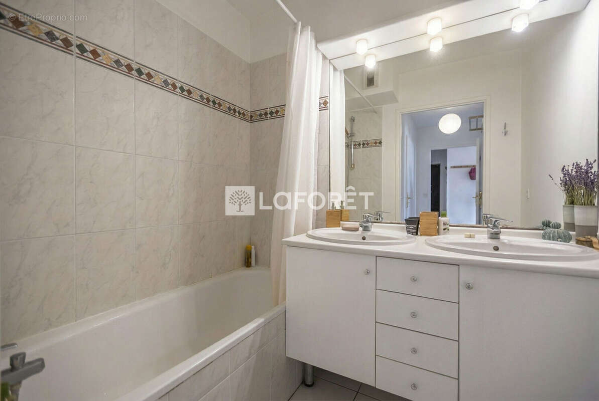 Appartement à SAINT-DENIS