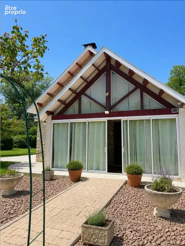 Maison 200 m² à Arbanats  - photo 54