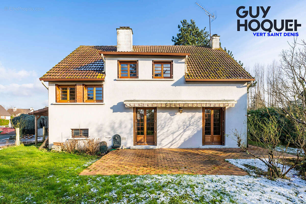 Maison à VERT-SAINT-DENIS