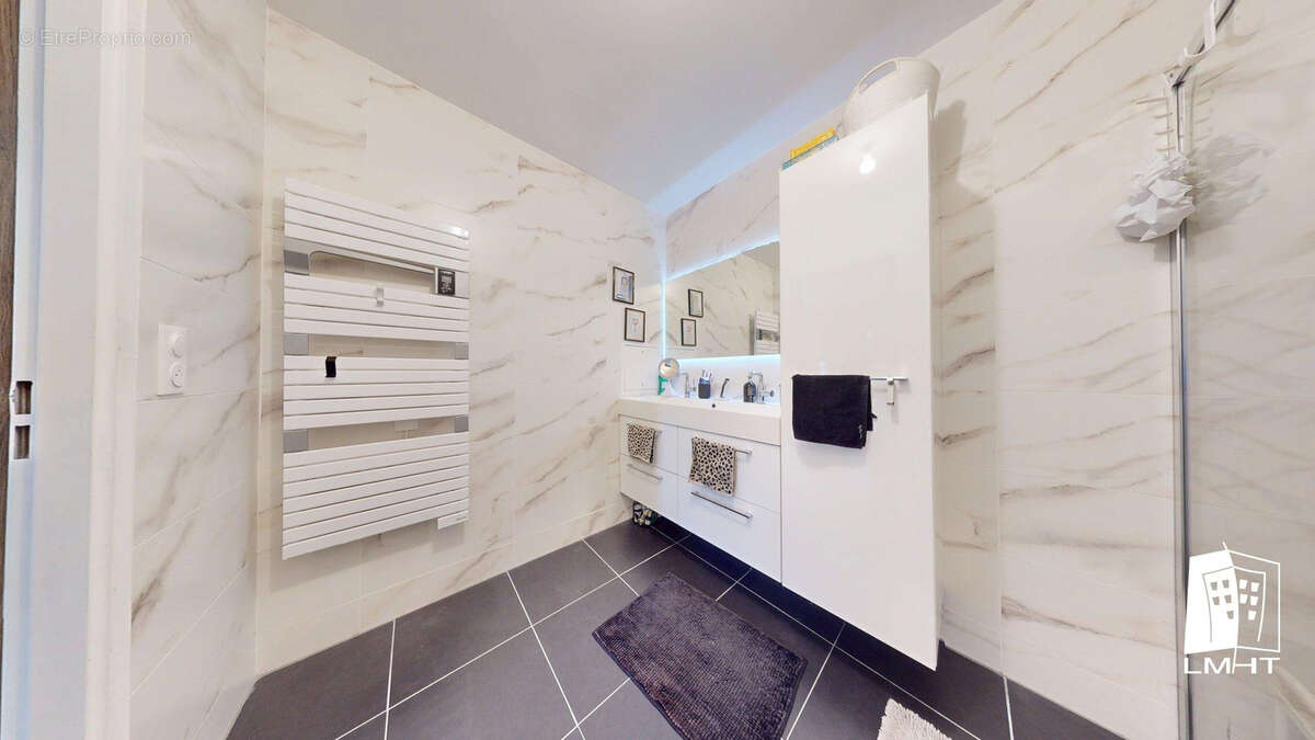 Appartement à CHAVILLE
