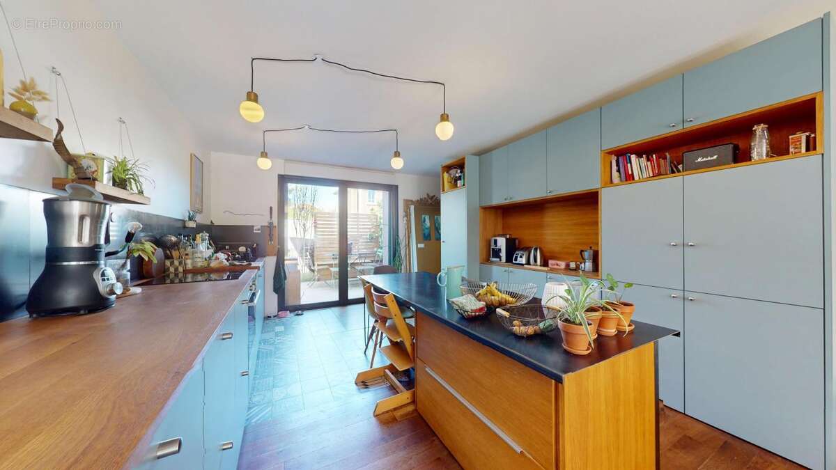 Maison à SATHONAY-CAMP