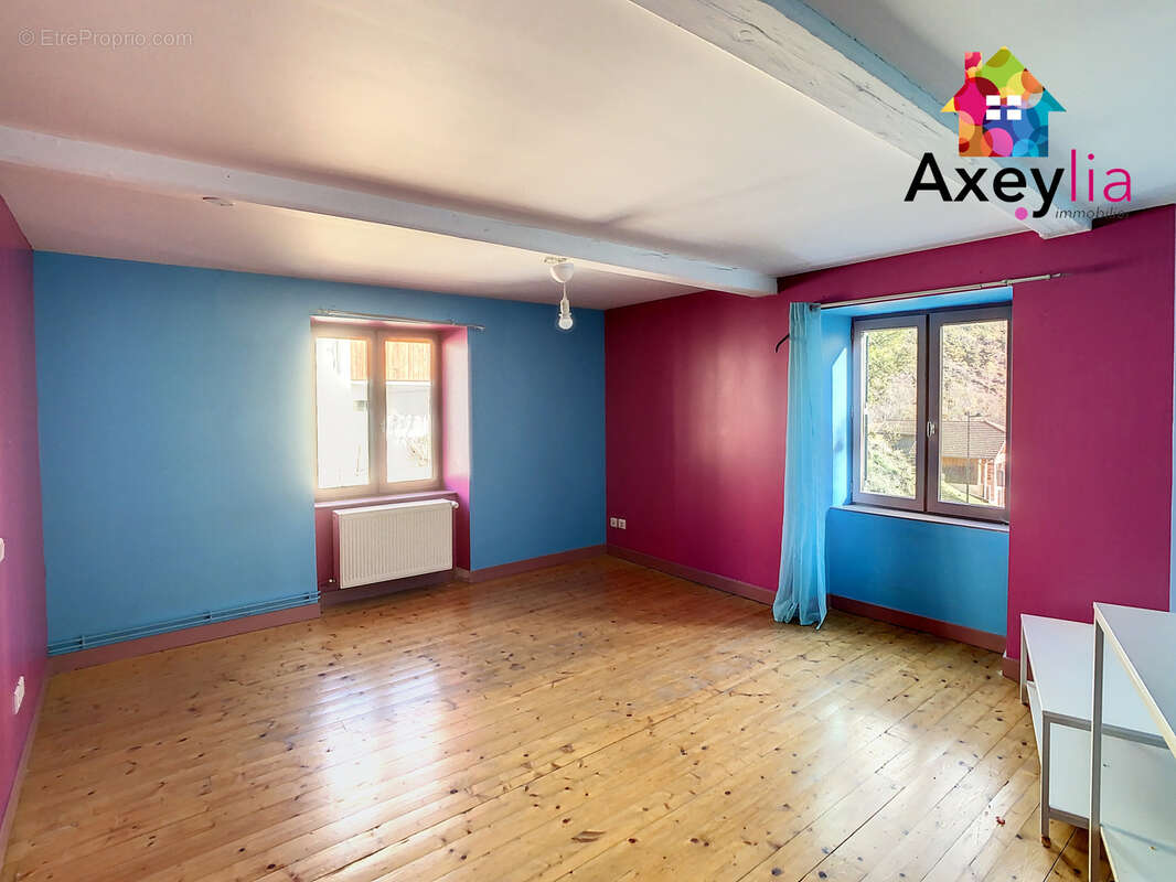 Maison à VILLEMONTAIS