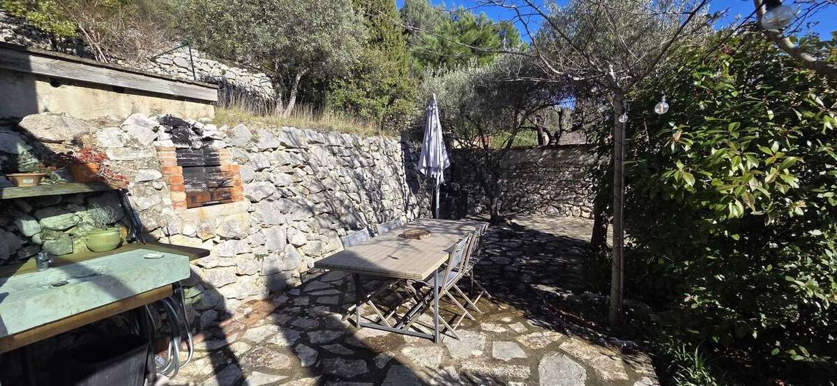 CUGES LES PINS-MAISON T4-A VENDRE-3 CHAMBRES-TERRAIN 828 - Maison à CUGES-LES-PINS