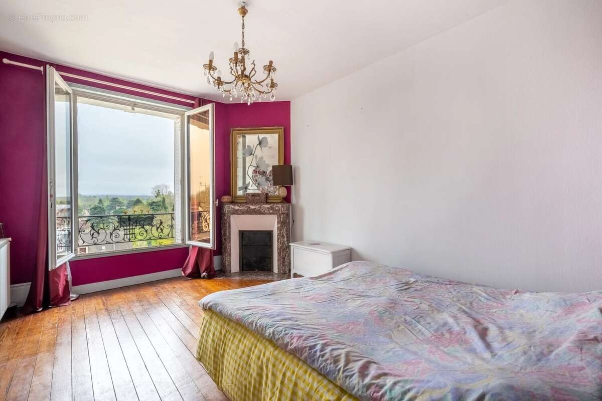 Maison à VAUX-SUR-SEINE