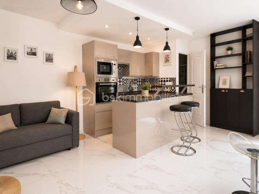 PARIS 15e Montparnasse - studio 25.67m² rénové au calme sur cours avec calme - photo 2