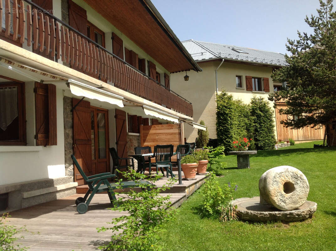 Appartement à ALBIEZ-MONTROND