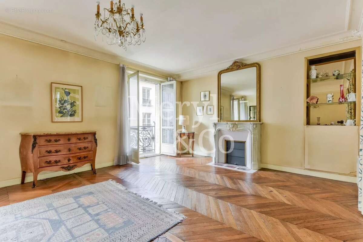 Appartement à PARIS-5E