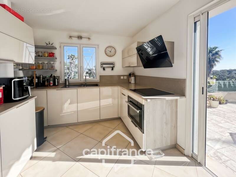 Appartement à HYERES