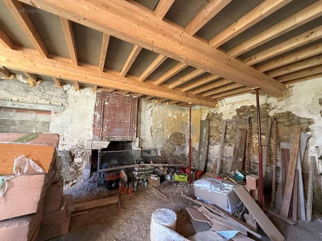 Maison à CIVRAC-DE-BLAYE