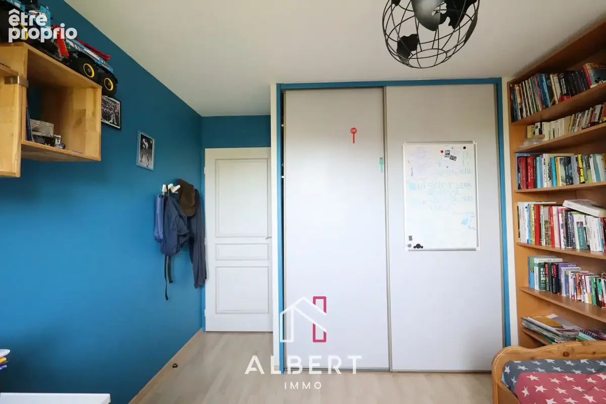 Angers Les Justices - Appartement type 5 de 110 M2 - 3 chambres, balcon et garage - photo 13
