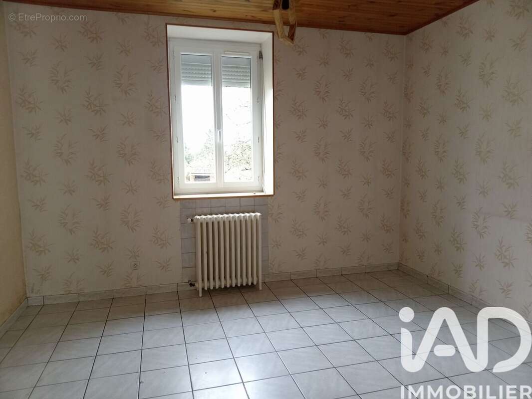 Photo 6 - Maison à MONTCEAU-LES-MINES