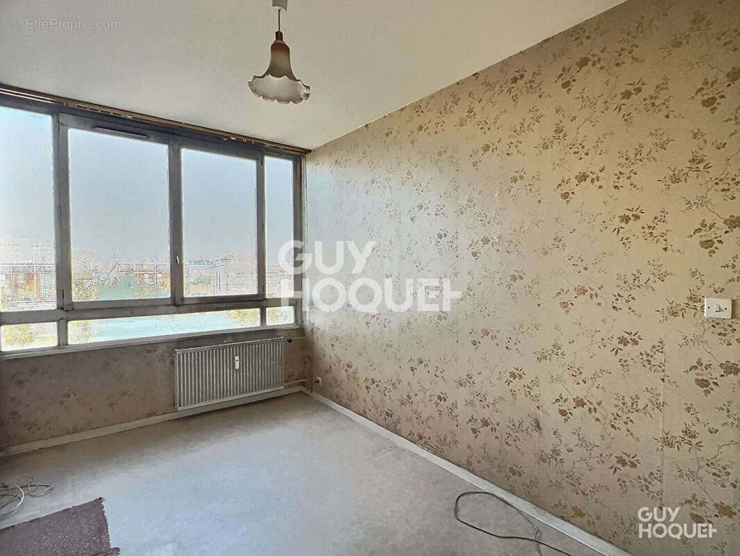 Appartement à AUBERVILLIERS