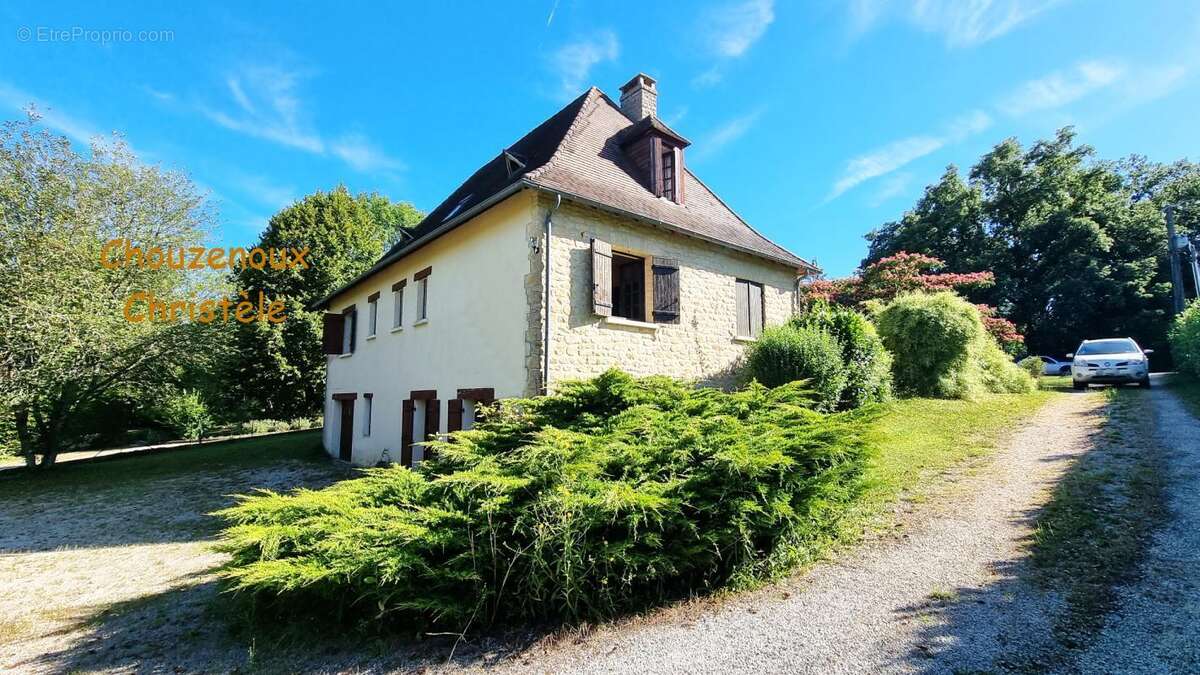 24330  Milhac d'Auberoche : maison Périgourdine - photo 18
