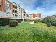 Appartement à COURCOURONNES