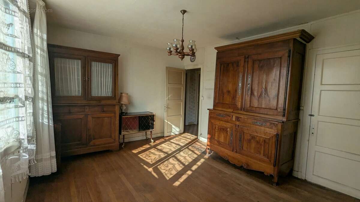 Ensemble de 2 maisons à rénover avec fort potentiel - photo 3