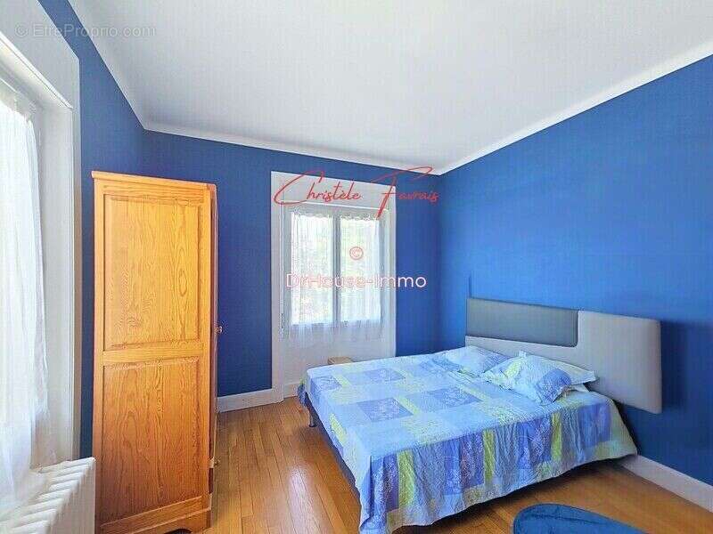 Maison 267 m² à Fougeres  - photo 6