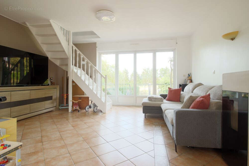 Maison à COURCELLES-SUR-NIED