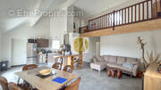 Appartement à SAUVAGNON