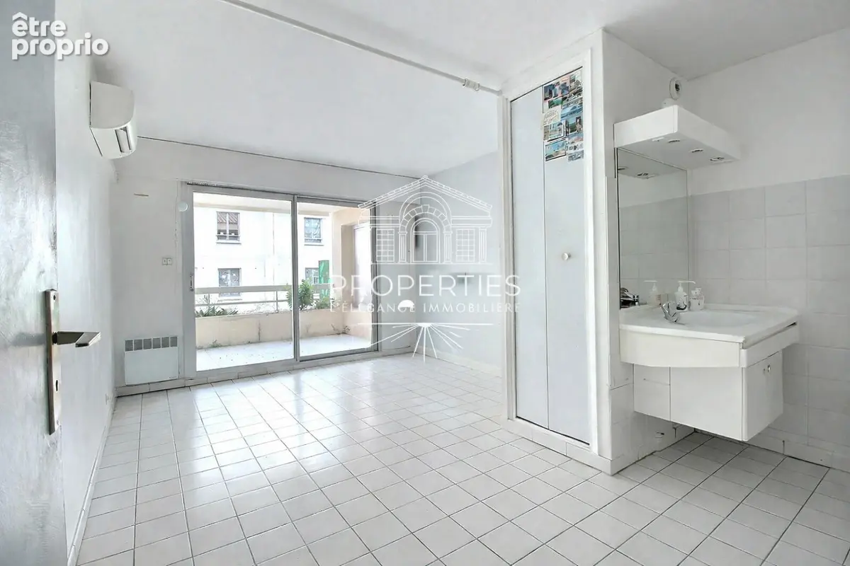 Bormes - le pin - t3 58m² a renover - terrasses x2 - expo sud - possibilite profession liberale - photo 3