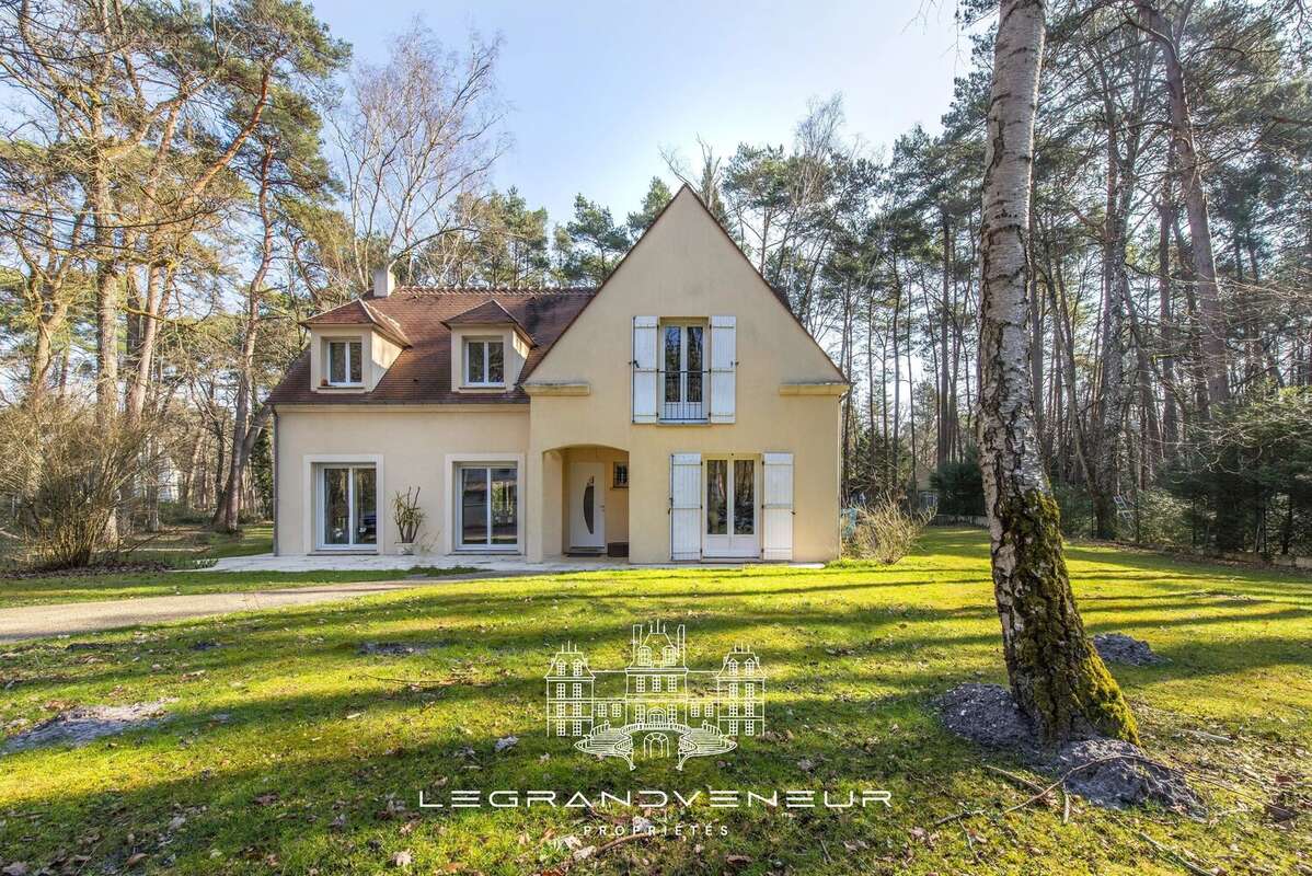 Maison à MILLY-LA-FORET