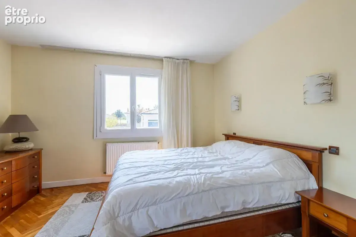 Maison T6 200 m² à Plaisance-du-Touch avec jardin et terrasses - photo 8