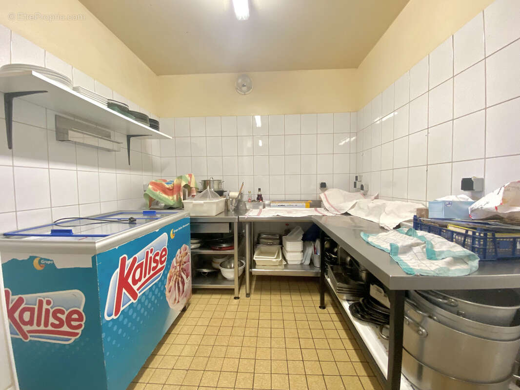 Murs et fond de commerce avec licence iv - photo 10