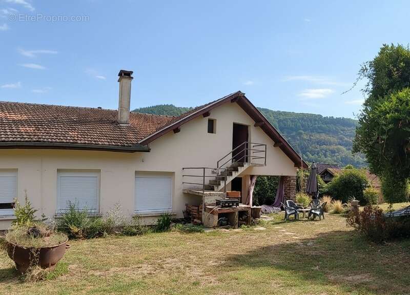 Maison à SAINT-PARTHEM