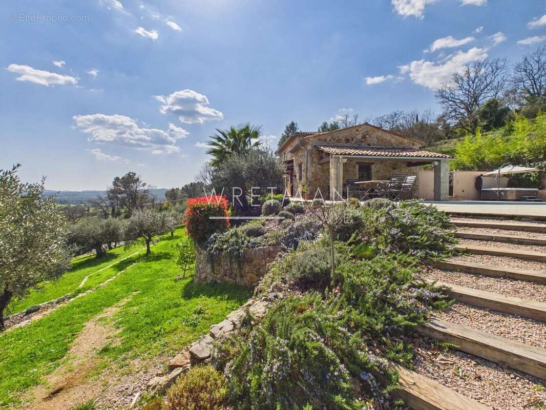 Maison à FAYENCE