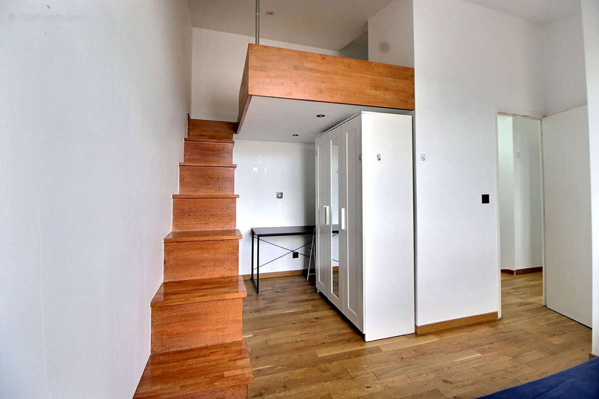 Appartement à SURESNES