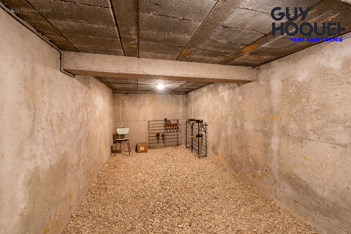 Maison à VERT-SAINT-DENIS