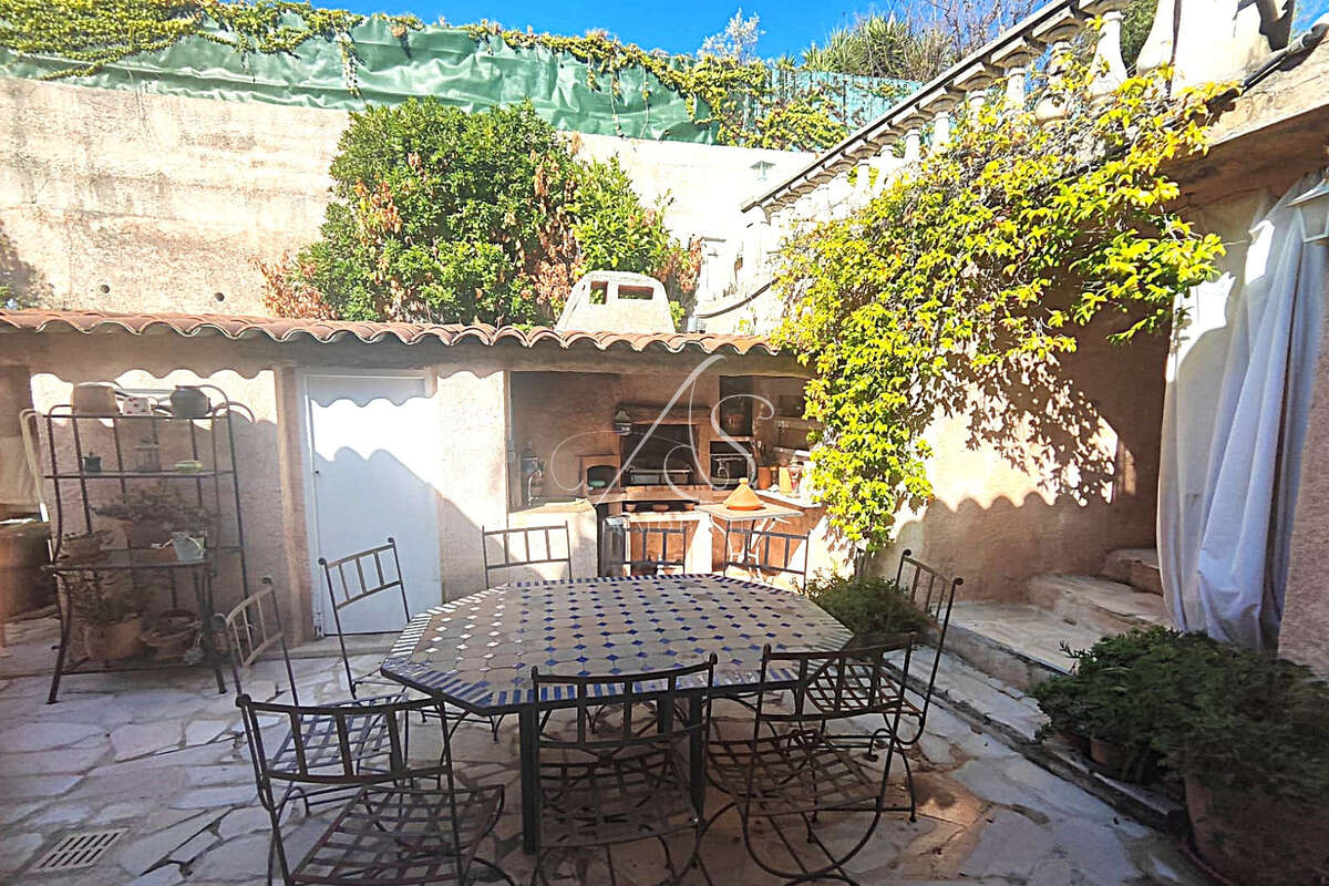 Maison à FREJUS